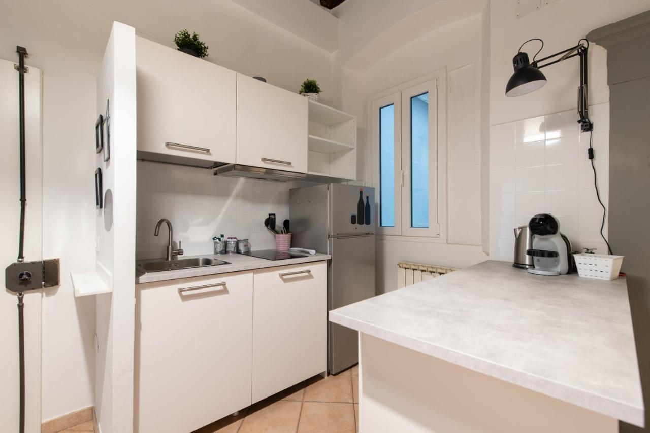 2 Rooms Next To A Market And Piazza Santa Croce - Homeunity Флоренция Екстериор снимка